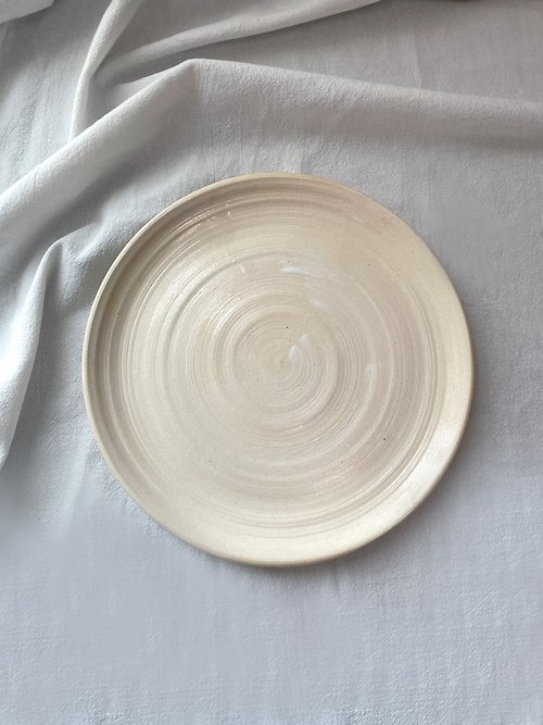 tsuipottery 陶瓷手工 | 拉坯造大盤子 (24cm)