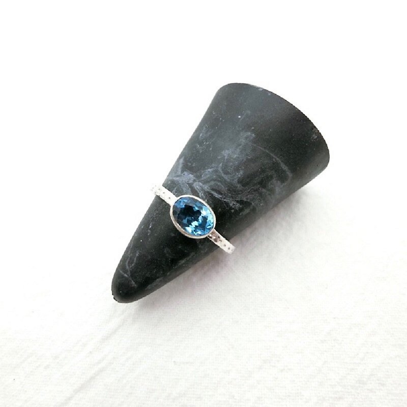 寶石 戒指 銀色 - 藍托帕石925純銀簡約設計戒指 尼泊爾手工銀飾