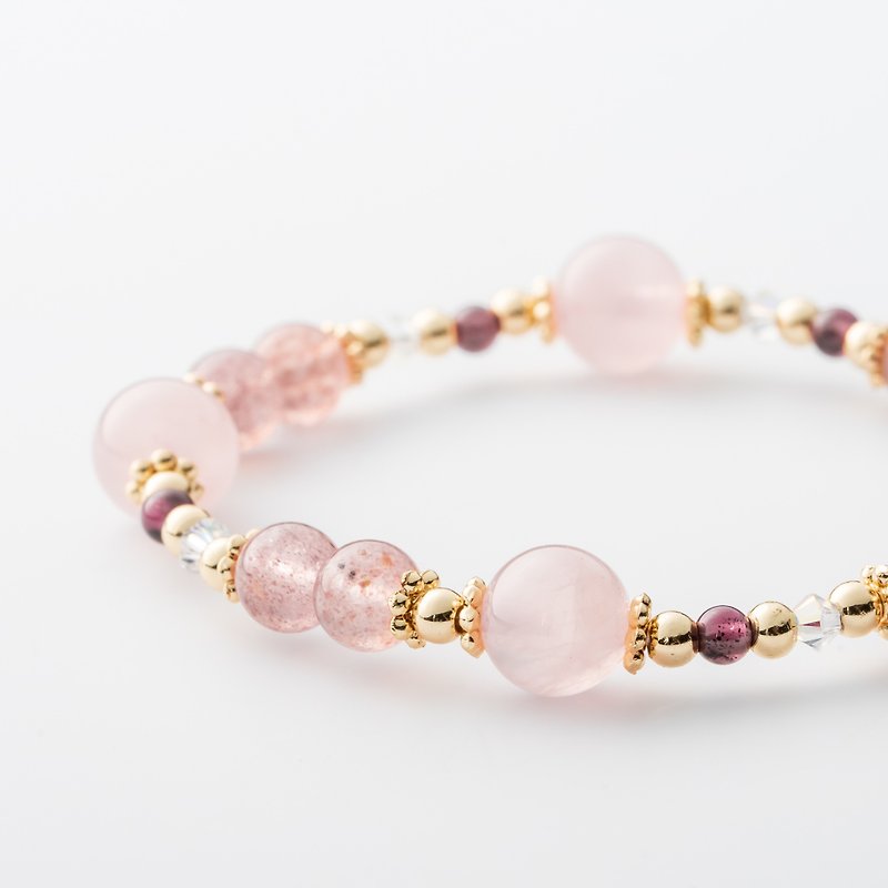 【Flower Wedding Moment】Strawberry Crystal Powder Crystal Stone Swarovski Crystal - Bracelets - Crystal Pink