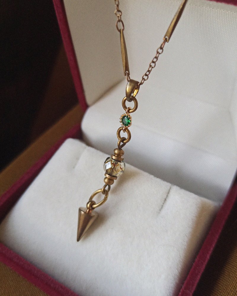 Antique pearl green Bronze necklace/customizable length - สร้อยคอ - ทองแดงทองเหลือง หลากหลายสี