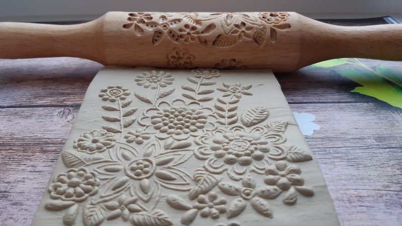 Wood Cuisine Brown - Engraved rolling pin, embossed - handmade rolling pin, rolling pin with flowers.