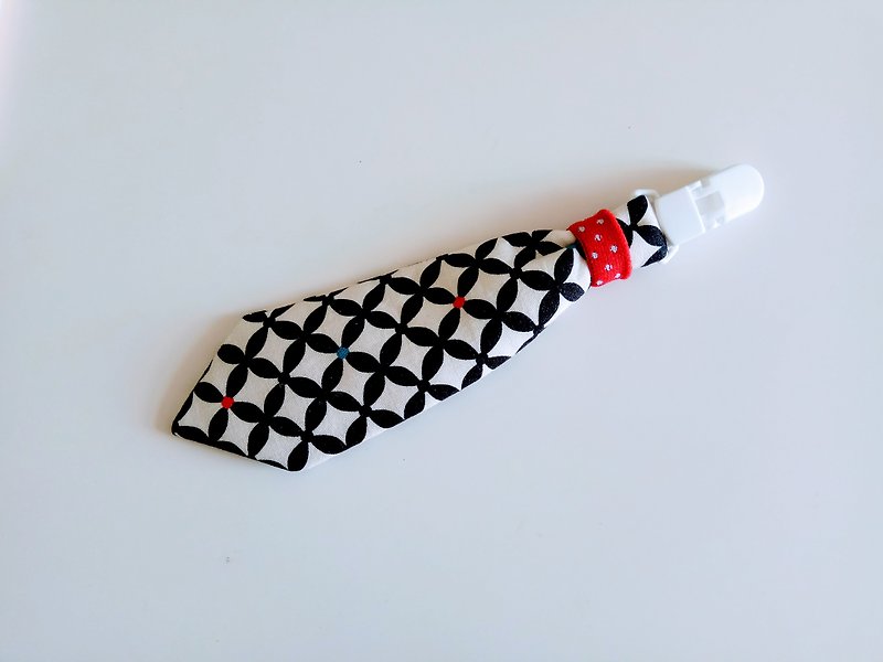 Christmas gift <black> Tie model pacifier clip with nipple clip Miriam Gifts - ของขวัญวันครบรอบ - ผ้าฝ้าย/ผ้าลินิน สีดำ