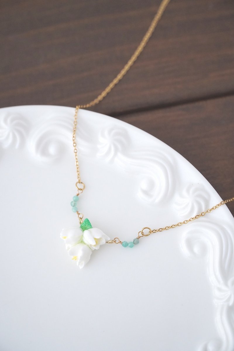 Birth Flower x Birthstone /May/ Lily of the Valley x Emerald Necklace - สร้อยคอ - ดินเหนียว สีเขียว