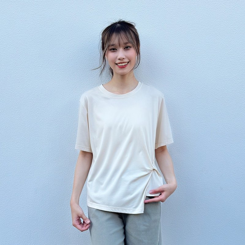 Hana Mokuba 下襬不對稱設計簡約圓領上衣 - 女上衣/長袖上衣 - 其他材質 