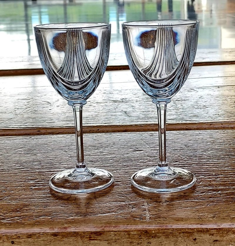 Old European Striped Crystal Glass Goblet • 4 Pieces Now • 1 Pieces - แก้วไวน์ - แก้ว สีใส