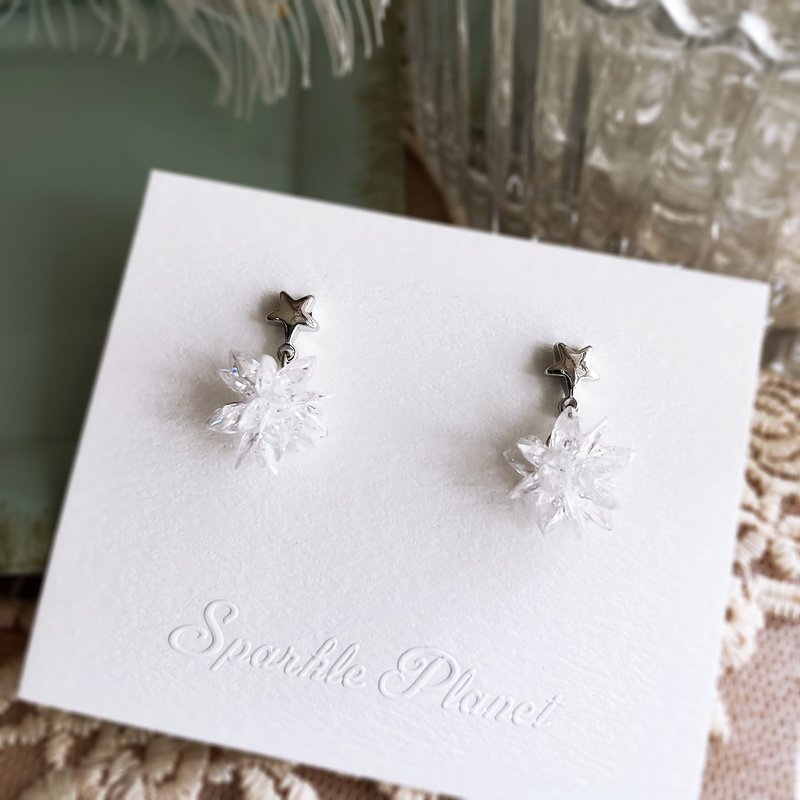 /Starry Night Snowflake/ Three-dimensional crystal flower two way two-wear earrings - Earrings & Clip-ons - Other Metals Transparent