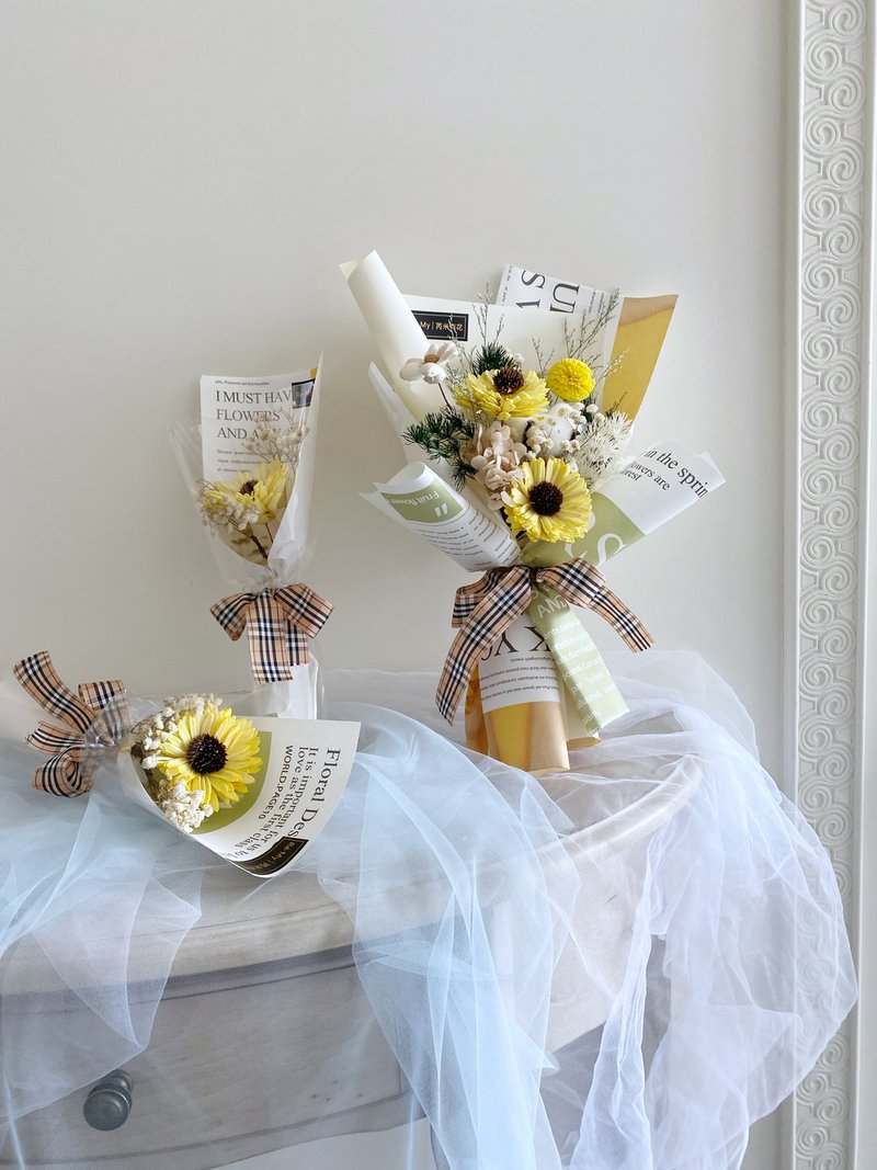 芮米有花_ 學院風2023情人節七夕向日葵花束 索拉擴香花 - 乾花/永生花 - 植物．花 黃色