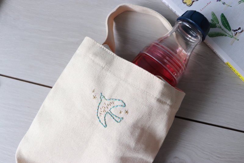 青鳥 雙面圖樣飲料提袋 插畫刺繡材料組 - 編織/刺繡/羊毛氈/縫紉 - 棉．麻 