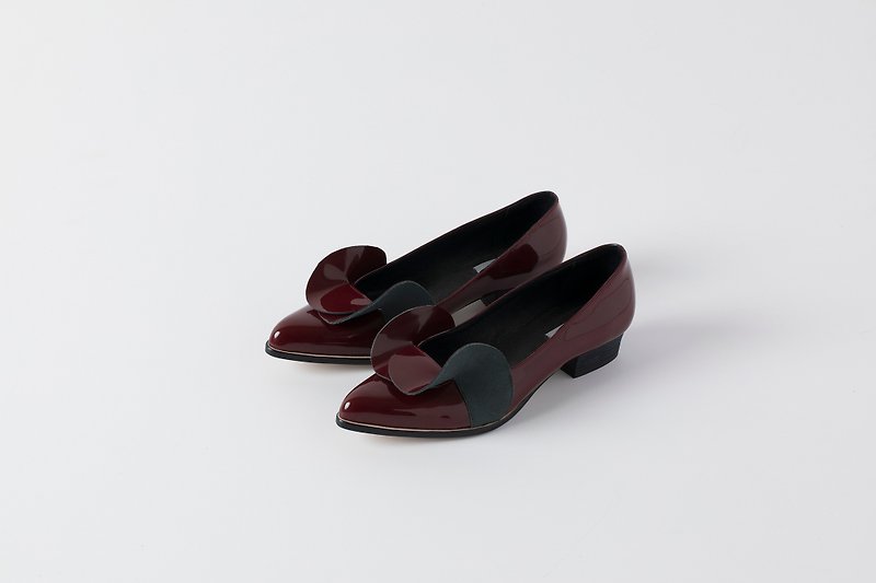 ZOODY / 涟漪 / handmade shoes / flat-bottomed pointed shoes / wine red - รองเท้าหนังผู้หญิง - หนังแท้ สีแดง