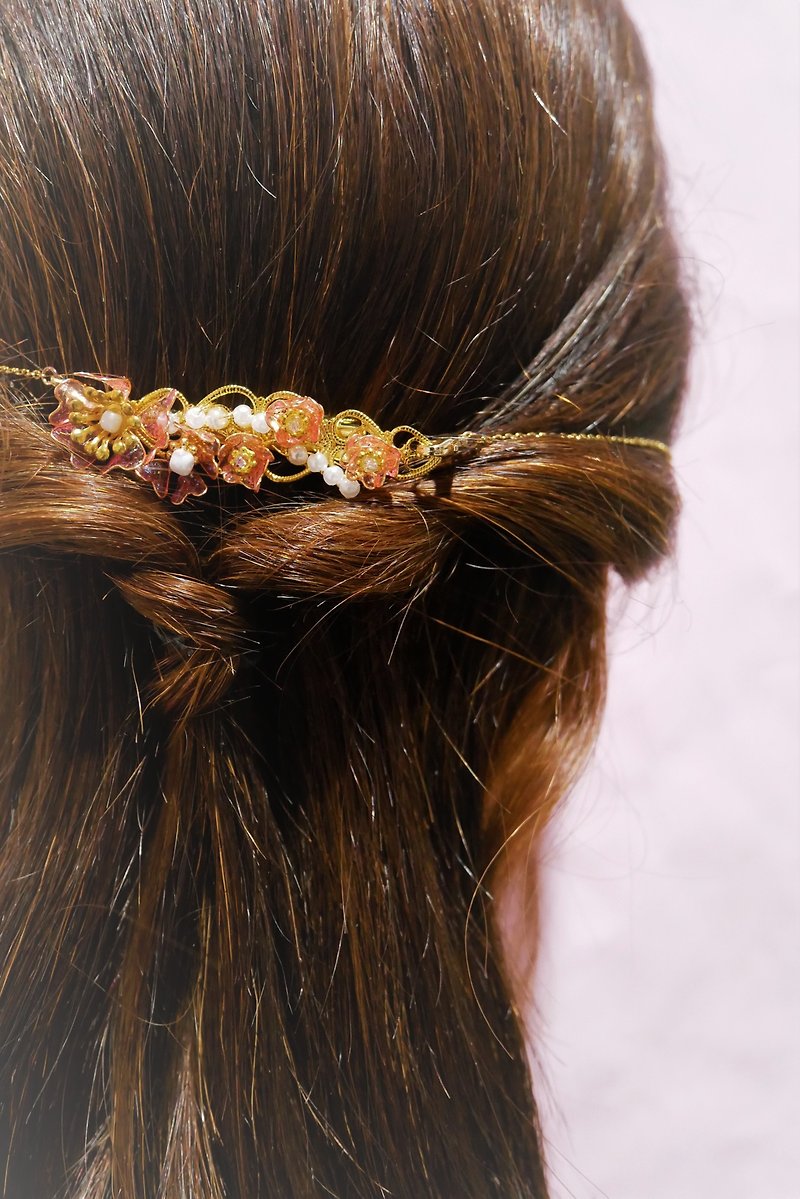 Hook series NO.137 Vintage pink Small clip/ crystal flower resin mask hook - Hair Accessories - Resin 