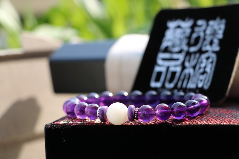 原礦巴西紫水晶 8mm 硨磲隔珠 水晶手鍊 串珠設計 串配串搭工藝品 - 手鍊/手鐲 - 水晶 