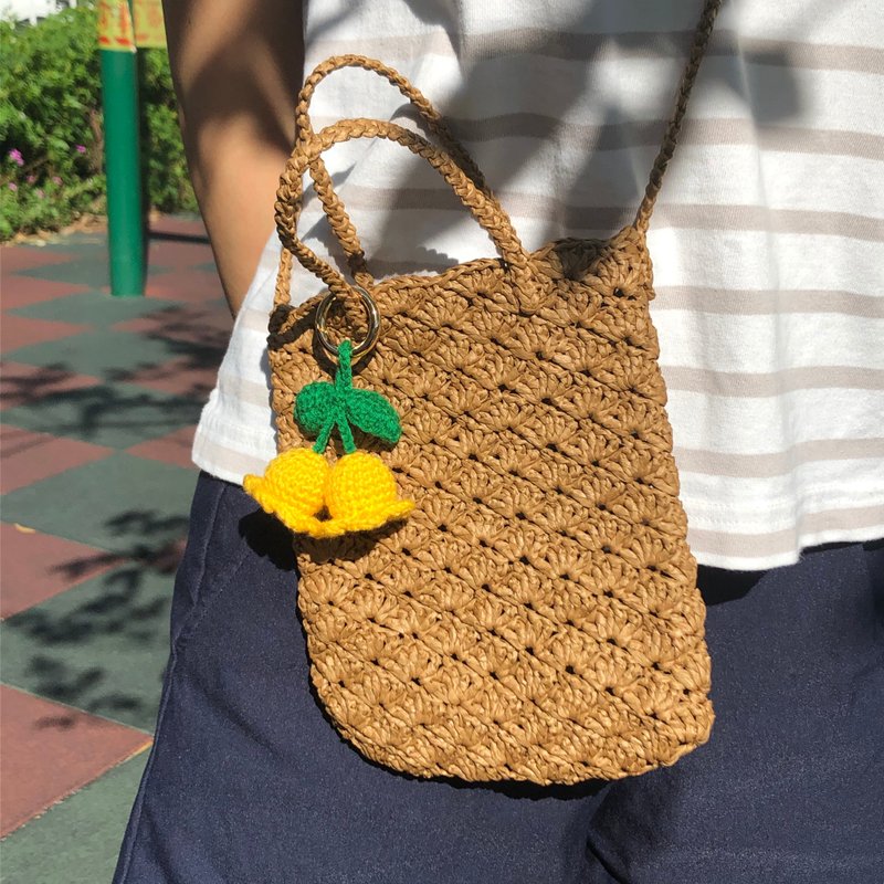 Shell Flower Handbag/Side Back 2-use Bag - กระเป๋าแมสเซนเจอร์ - วัสดุกันนำ้ สีนำ้ตาล