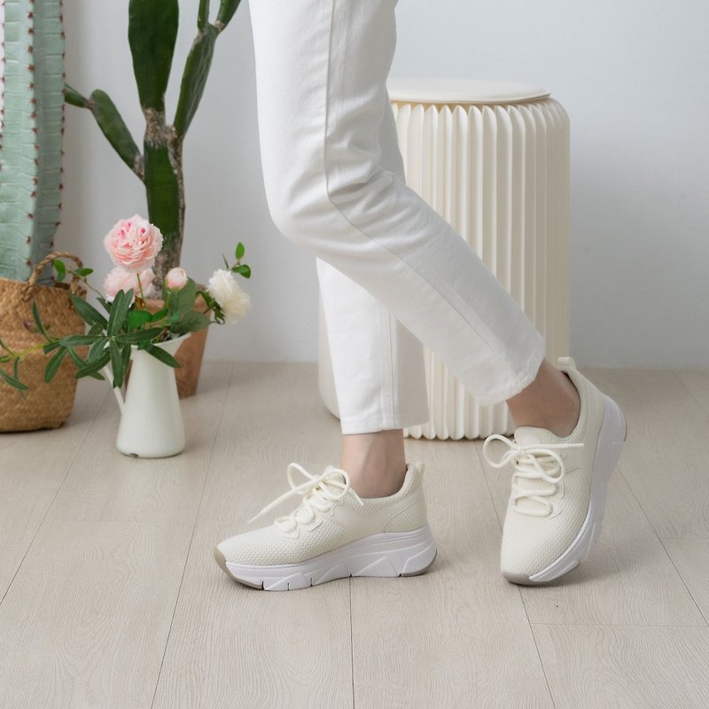 Very light leather, breathable and heightened white shoes, thick-soled casual shoes - Women's Casual Shoes - Other Materials 
