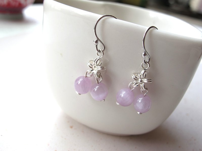 Snow dance] purple spodumex 925 silverware - Earrings Series - Handmade natural stone series - ต่างหู - เครื่องเพชรพลอย สีม่วง