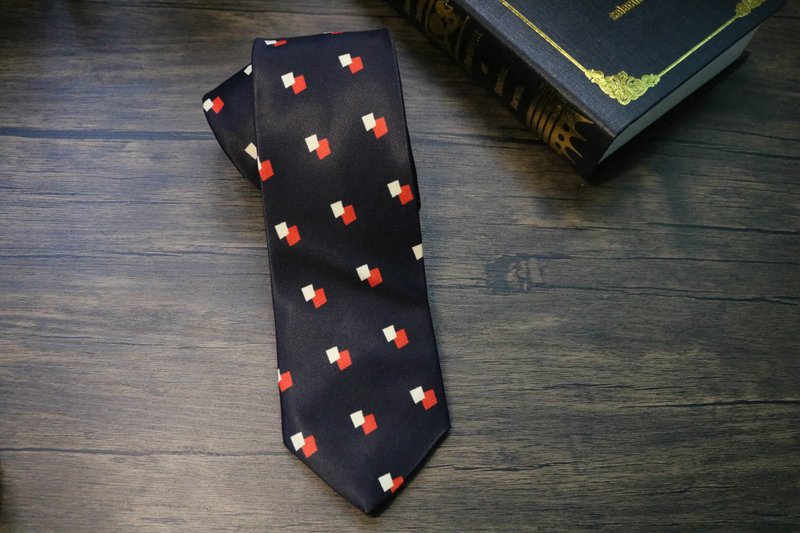 黑色立体几何图形领带/窄版休闲百搭necktie - 領帶/領帶夾 - 絲．絹 黑色
