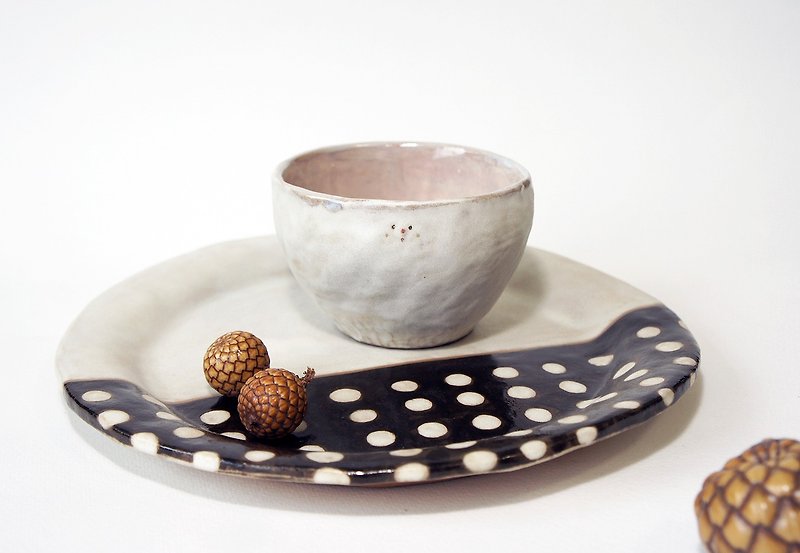 Tao feel for life: companionship - simple life - Small Plates & Saucers - Pottery Brown