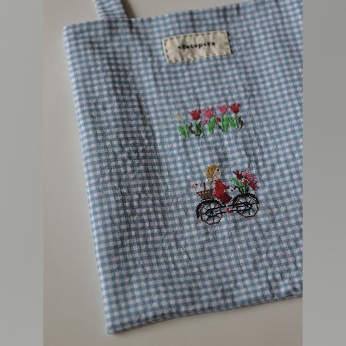 Haru様　ハンドメイド　刺繍フラットポーチ　トートバッグ CHIZURI 刺繍フラットミニバッグ | FASHION GOODS,バッグ
