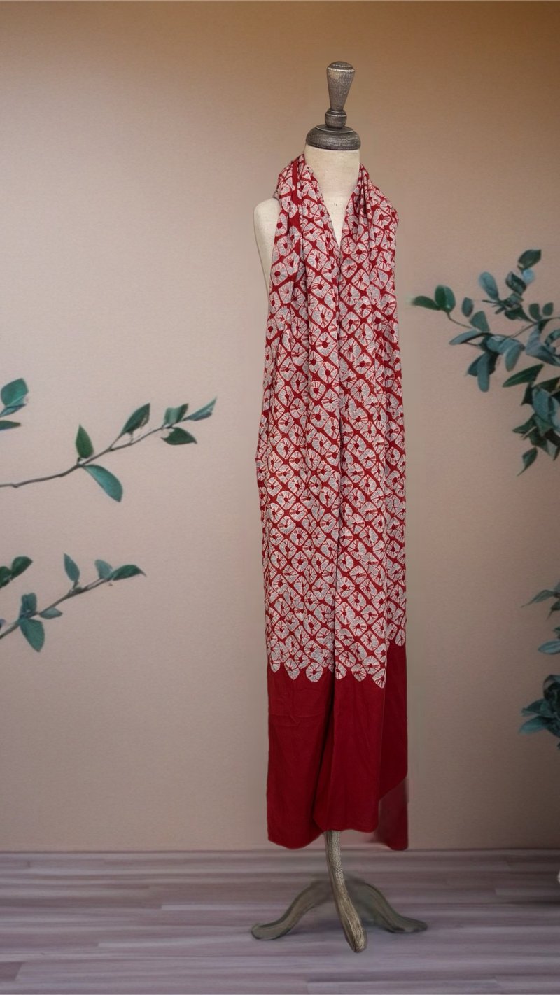 雲南非遺技藝-扎染圍巾 - 圍巾/披肩 - 棉．麻 紅色