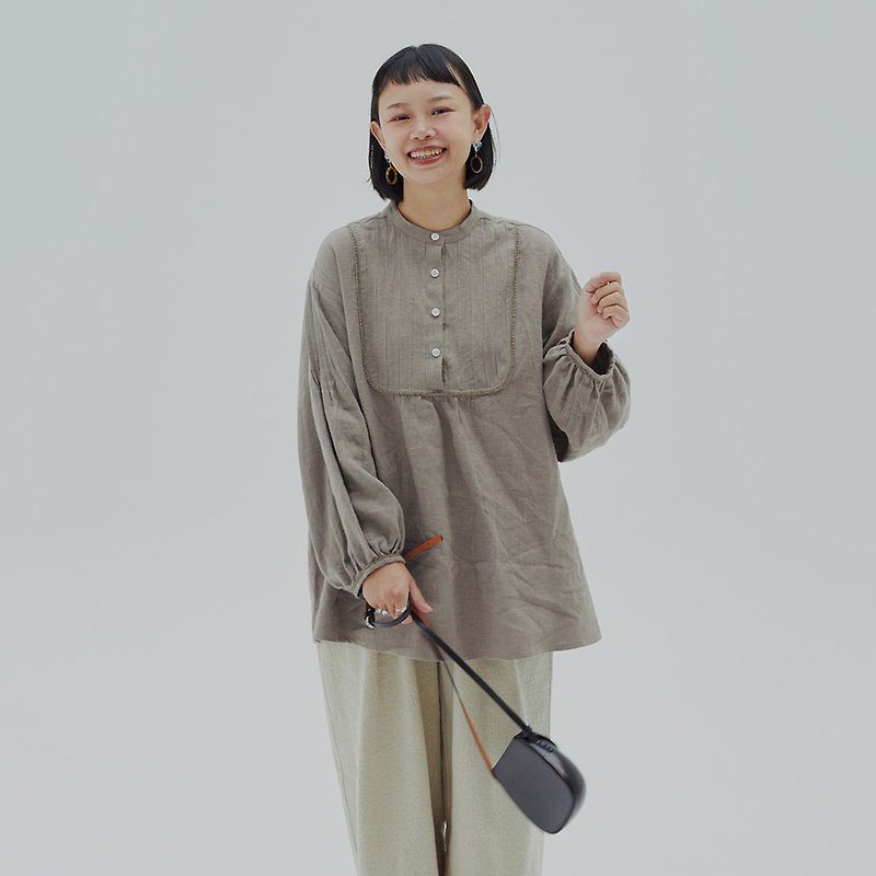 日式風琴褶中長襯衫 蕾絲細節秋冬厚亞麻襯衫 - 恤衫 - 棉．麻 卡其色