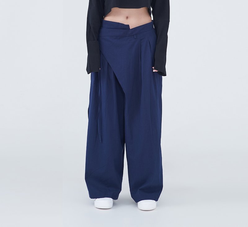 TRAN - Pleated Twisted Pants - Women's Pants - Cotton & Hemp Blue
