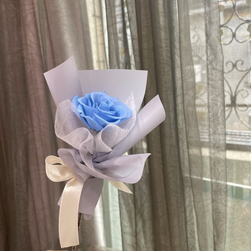 【單支永生玫瑰】迪士尼藍 生日禮物 婚禮小物 永生玫瑰花 附提袋 - 乾燥花/永生花 - 植物．花 