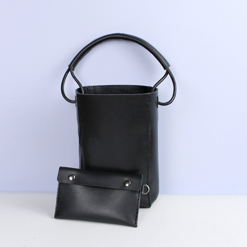 Zemoneni full of hand-made leather Yohji Yamamoto black handbag cousin enclosing a small hand bag - กระเป๋าถือ - หนังแท้ สีดำ