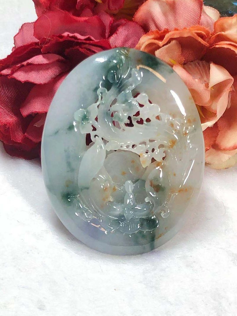 Treasure Crystal Stone/ natural emerald A goods / four-color jade / jade collection level / flowers Xianfo / no phase Guanyin - Necklaces - Jade Multicolor