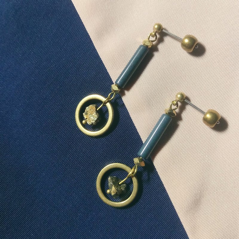 Gray blue and yellow ceramic tube brass iron ore earrings - ต่างหู - โลหะ สีทอง
