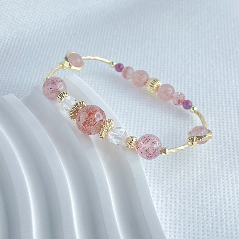 【Graduation Festival】Sakura Super Seven. Bronze crystal. Strawberry Crystal - Popularity - Natural Crystal Bracelet - สร้อยข้อมือ - เครื่องเพชรพลอย สีแดง