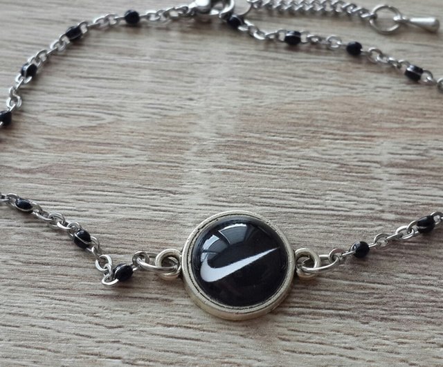 Nike Circle Nike Pendant Necklace