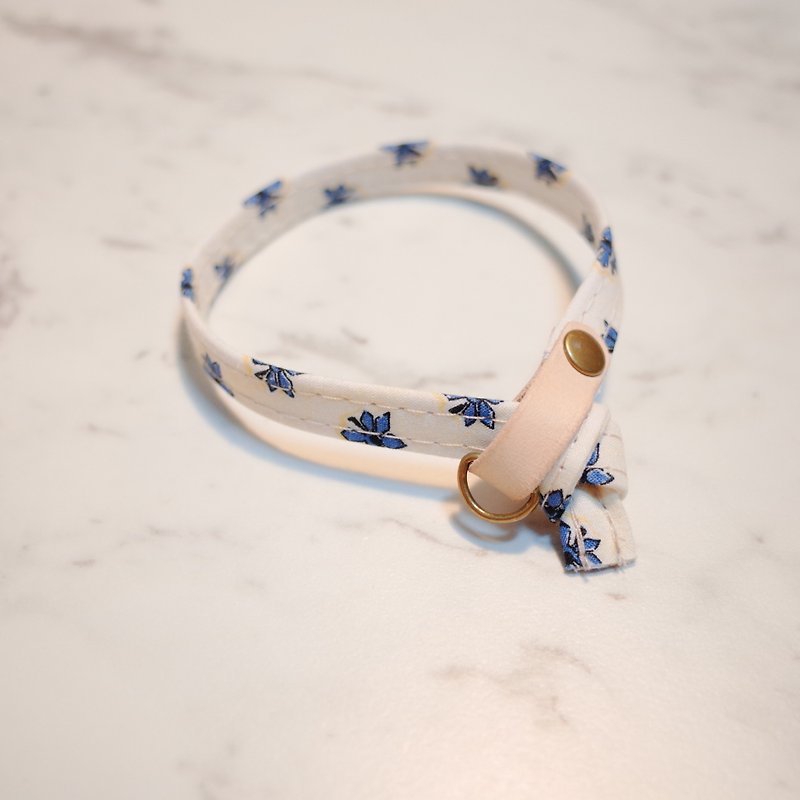 Cat Collars, White Blue flowers_CCJ090402 - Collars & Leashes - Genuine Leather 
