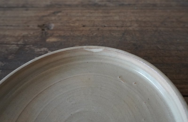 ピンクの鍋 - 皿・プレート - 陶器 ホワイト