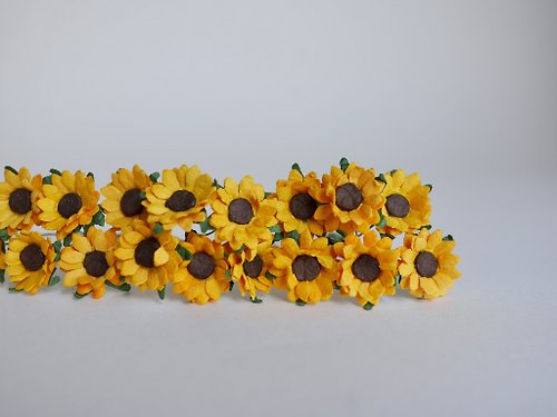 makemefrompaper Paper Flower, 50 pieces DIY small daisy flower size 2.00 cm., yellow color