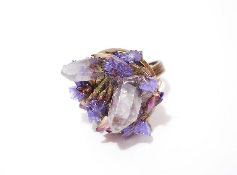 Colour Freak Studio Purple Dried Flower Crystal Ring Violet / Witchcraft Series - General Rings - Plants & Flowers Purple
