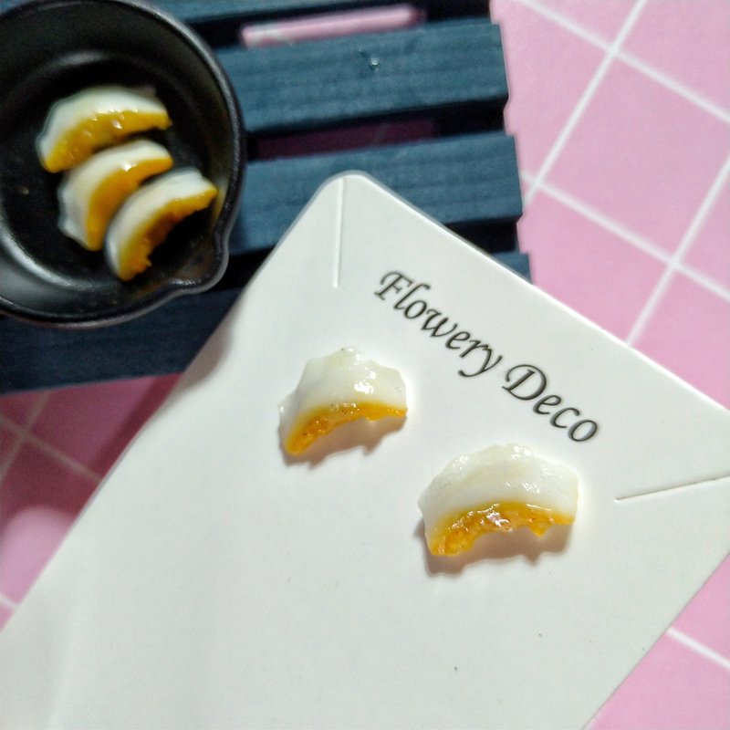 美味煎餃耳環 - 耳環/耳夾/耳骨夾 - 黏土 金色