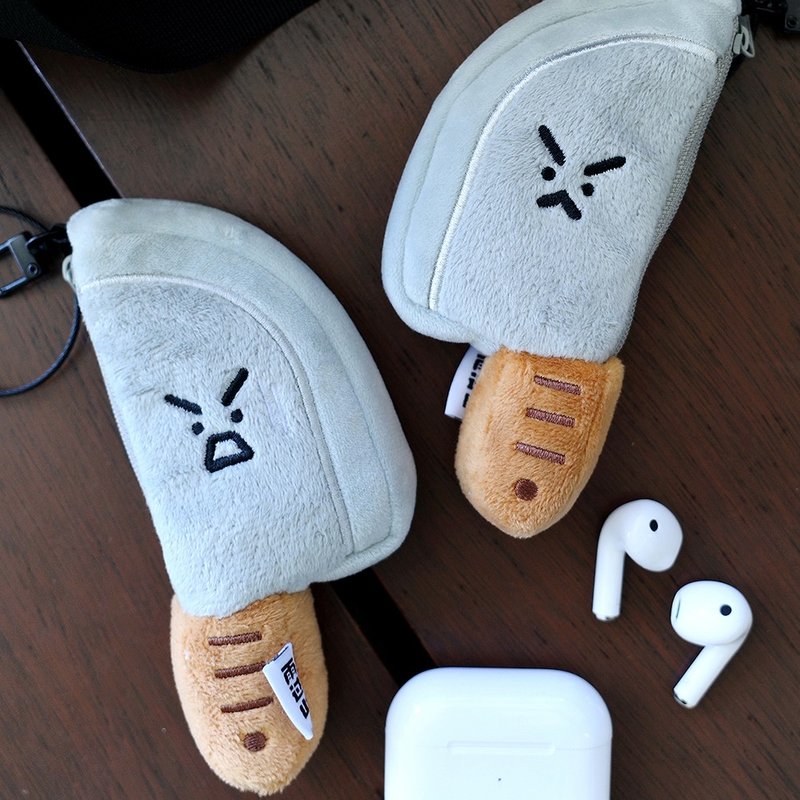 Yuguoshan original knife plush earphone bag pendant funny knife mini storage bag doll pendant keychain - Keychains - Other Materials 