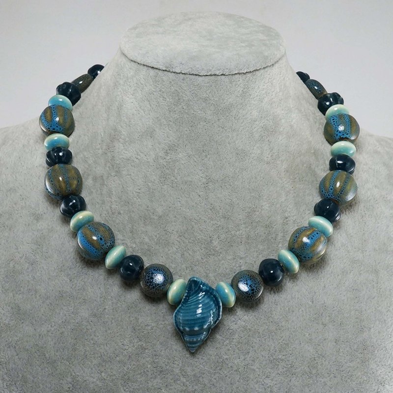Teal Blue Green Shell Porcelain Ceramic Aroma Therapy Bottle Necklace Jewelry - 項鍊 - 瓷 藍色