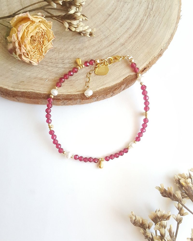 [String Chain-Throbbing Heartstring] Red Spinel, Pearl - Bracelets - Crystal 