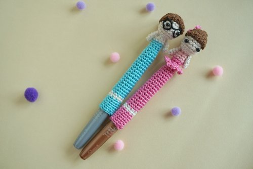 42crochets 施家手作 【婚禮裝飾】西式結婚公仔簽名筆