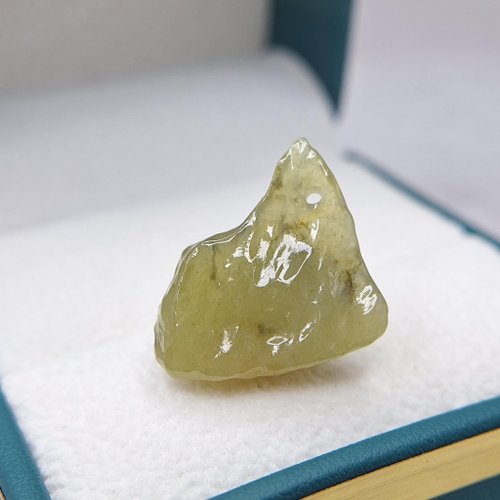 緣圓翡翠 冰種起膠黃翡原石 無事牌吊墜牌件 | 天然緬甸玉A貨翡翠