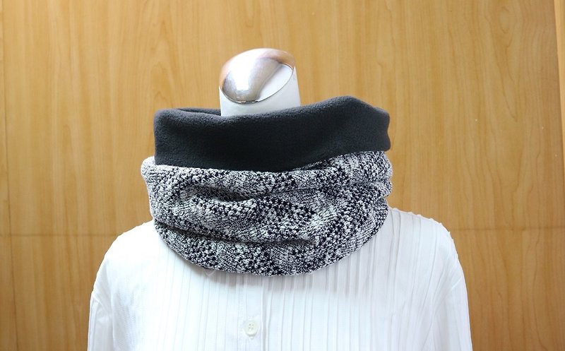 Warm bib, short scarf, neck sleeve, double-sided, two-color, suitable for both men and women - Knit Scarves & Wraps - Other Materials Multicolor