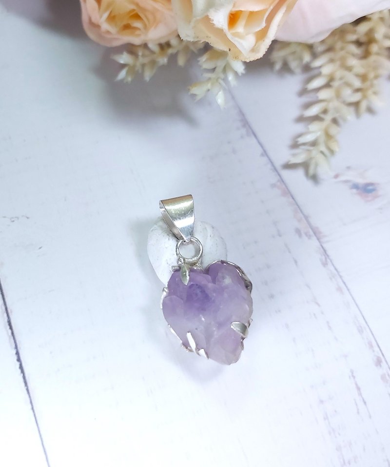 Ye Ying Yiyi Amethyst Raw Mine Goldwork Hollow Silver Pendant - Necklaces - Gemstone Purple