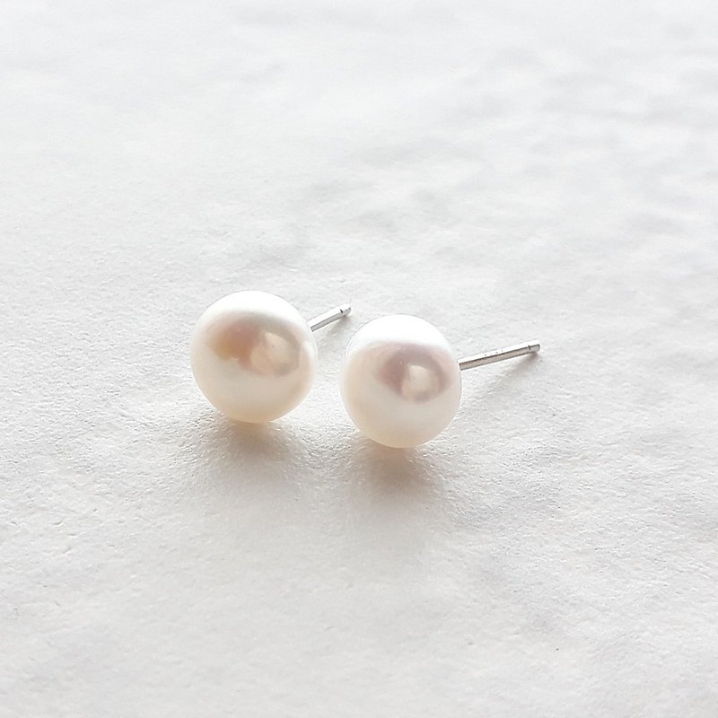 925 Silver Natural Fresh Water-Superior Single Oval Pearl Earrings-White (Clip Type Available) - ต่างหู - ไข่มุก 