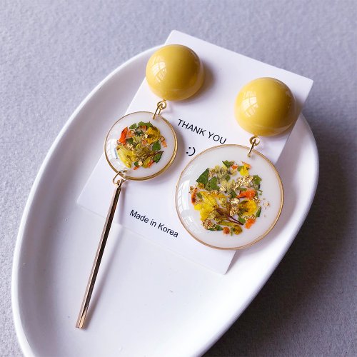 茜作 【茜作】乾燥花手工定製耳環 耳夾 耳針 耳墜 小碎花黃色經典設計