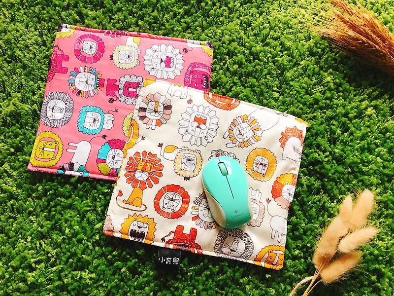 Mouse Pad/Mobile Phone Pad-M/Pink Lion - Mouse Pads - Cotton & Hemp Pink