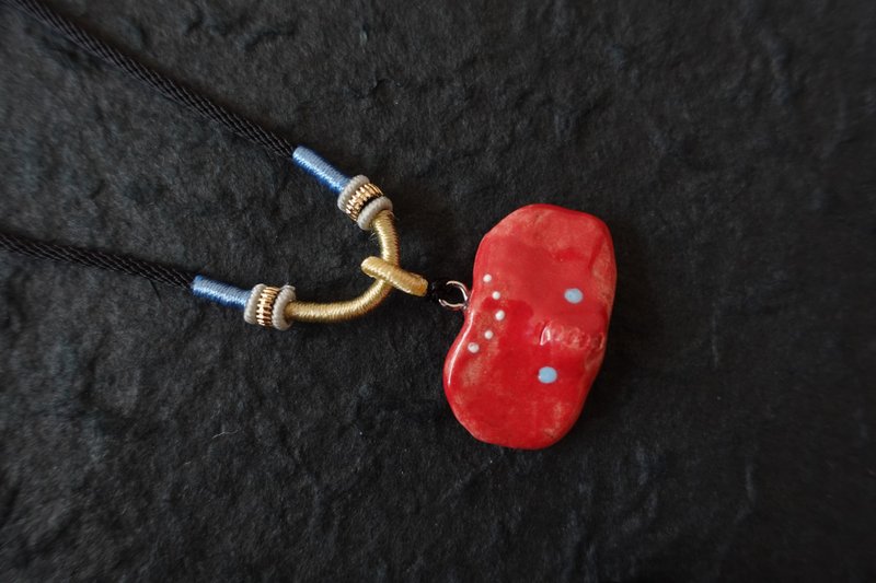 Little red elephant ceramic necklace - สร้อยคอ - ดินเผา สีแดง