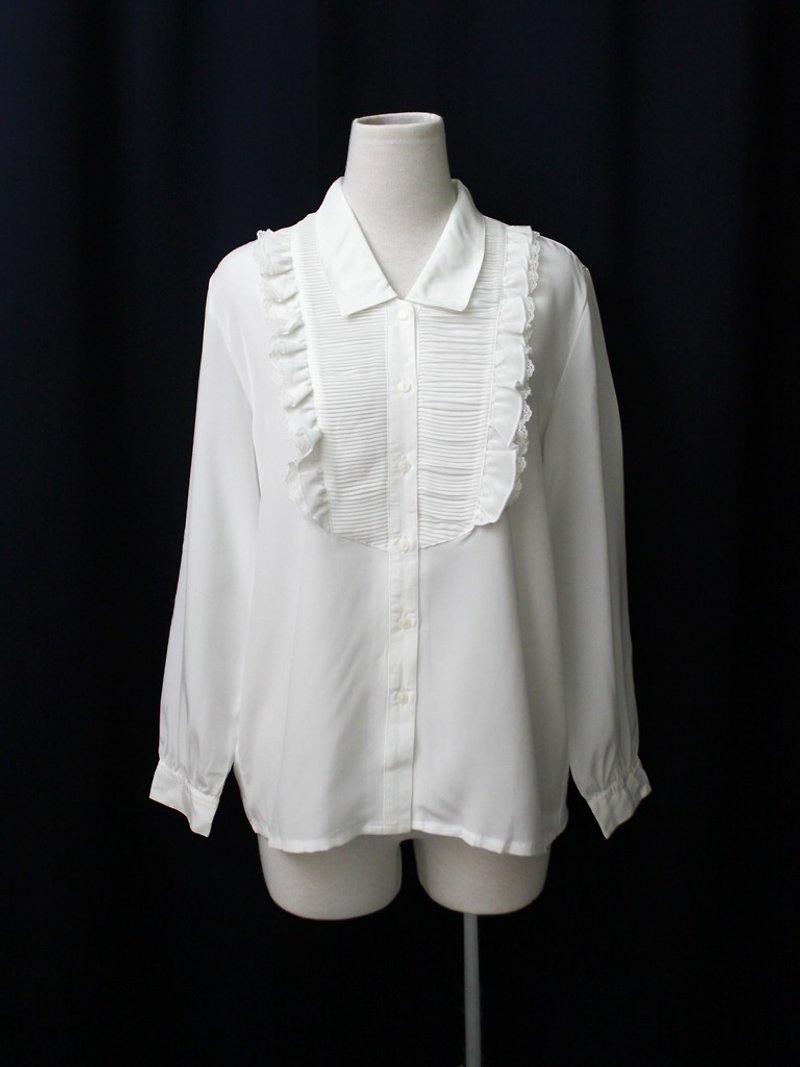 【RE0916T236】 early autumn sweet and lovely retro lace stitching special cut white ancient shirt - Women's Shirts - Polyester White