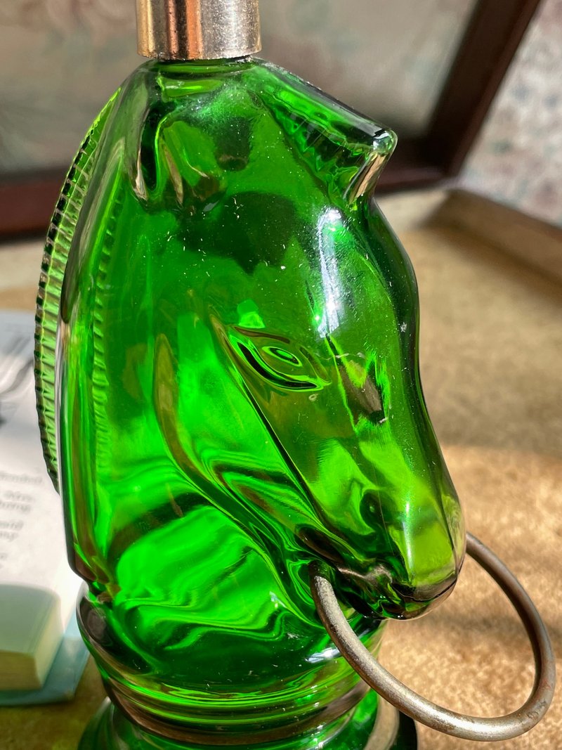 老雜貨老又好古董珠寶 綠色玻璃馬頭香水罐 Avon W67 - 其他 - 其他金屬 銀色