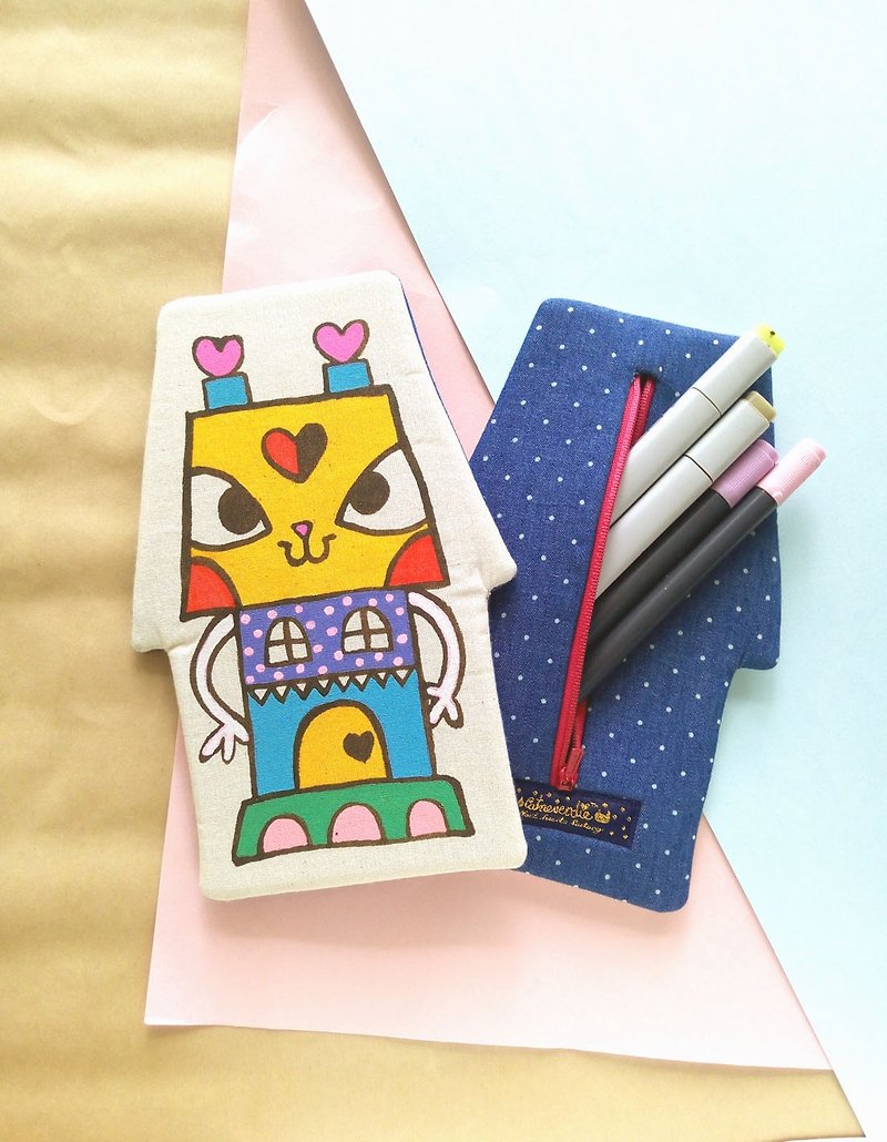 Handmade Hand paint Love Factory cat house pencil case beauty bag storge bag 
