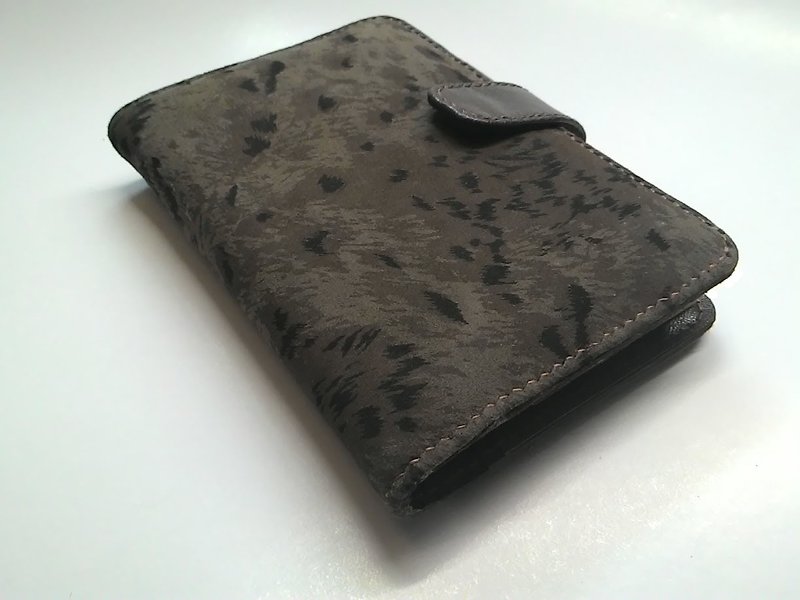 Leather multi-function notebook & book cover (hand-stitched) - สมุดบันทึก/สมุดปฏิทิน - หนังแท้ สีนำ้ตาล